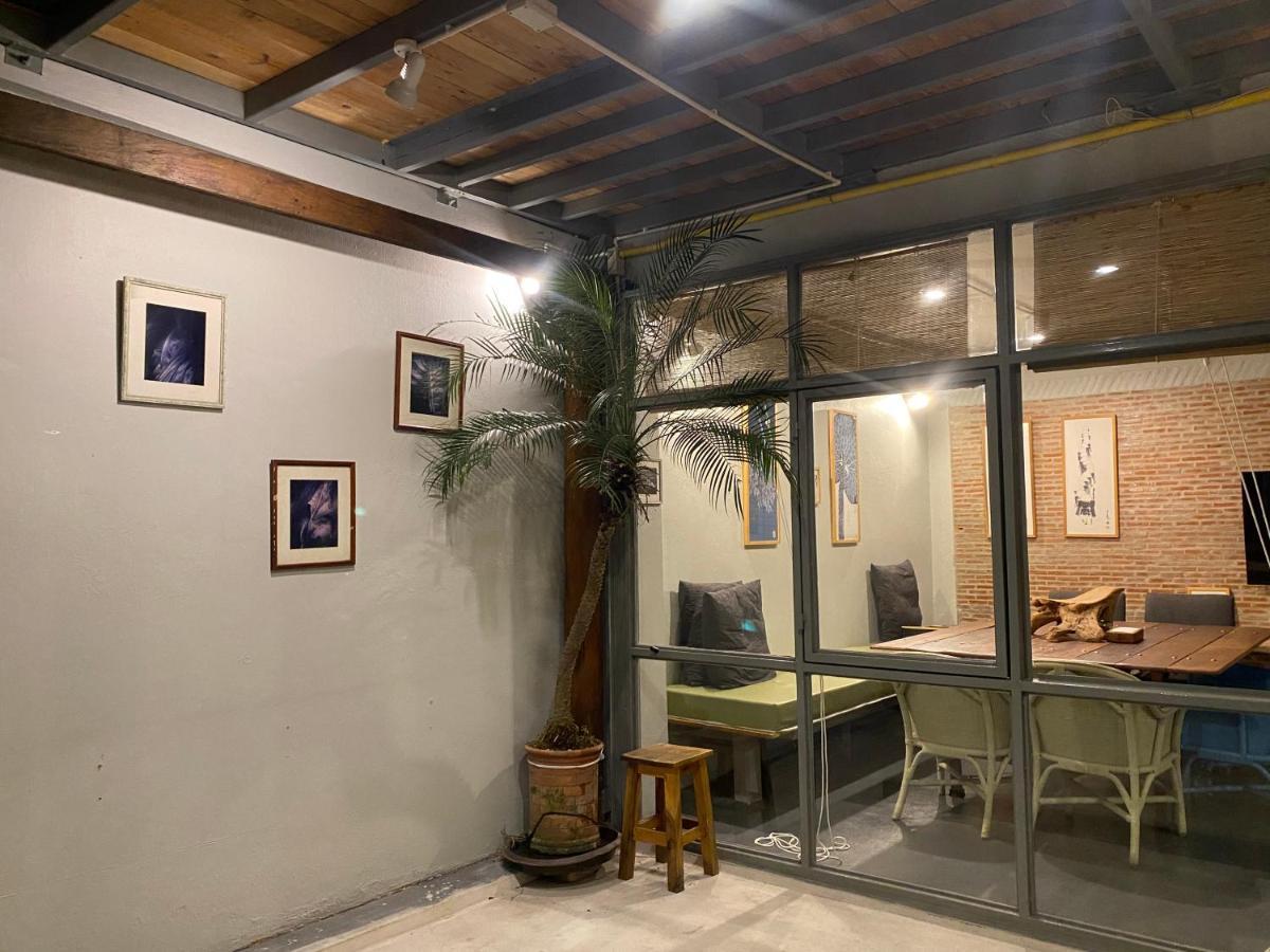 Nesuto Hostel Ramkamhaeng 52 Bangkok Bagian luar foto